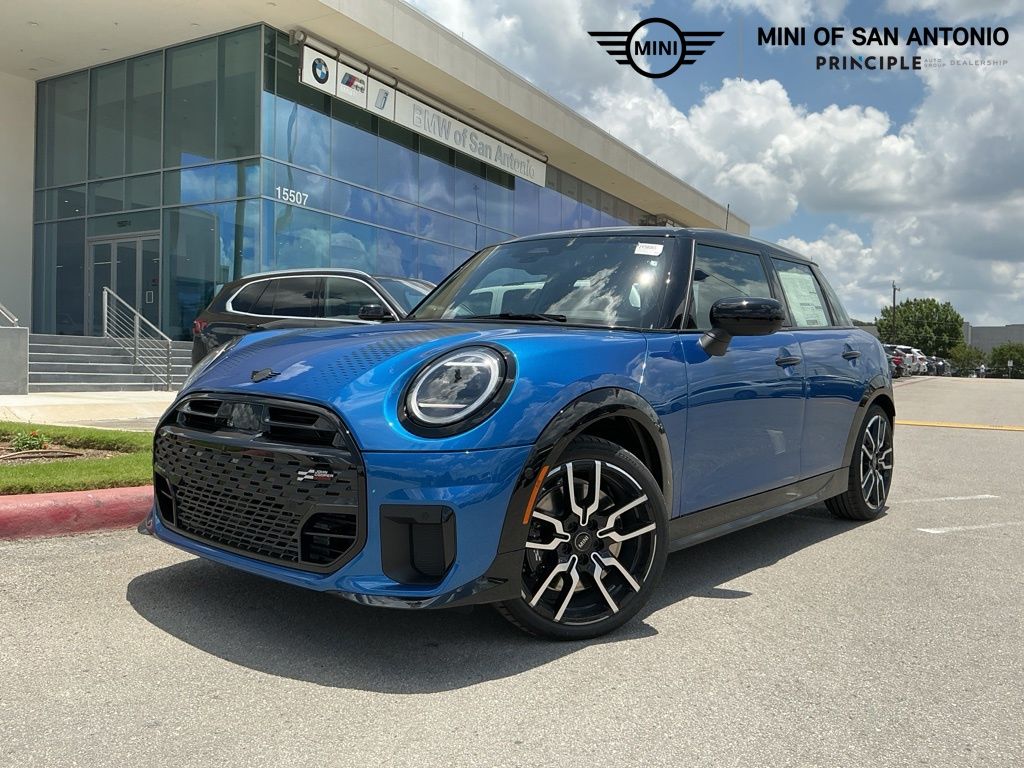 2026 MINI Hardtop Cooper S's photo