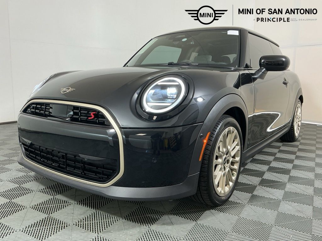2025 MINI Hardtop 2 Door S's photo