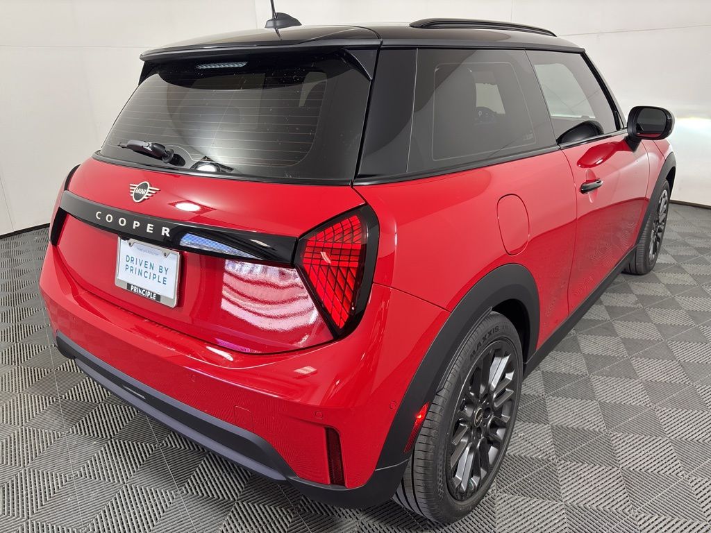 2025 Mini Cooper Signature photo 4