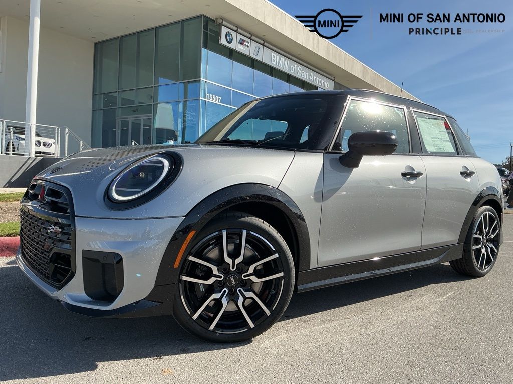 2026 MINI Hardtop 4 Door S's photo