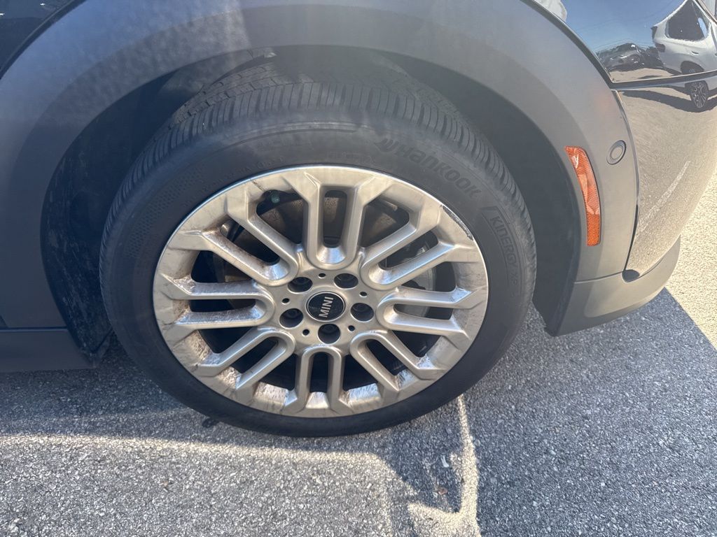 2025 Mini Cooper 2 Door Hardtop S photo 3