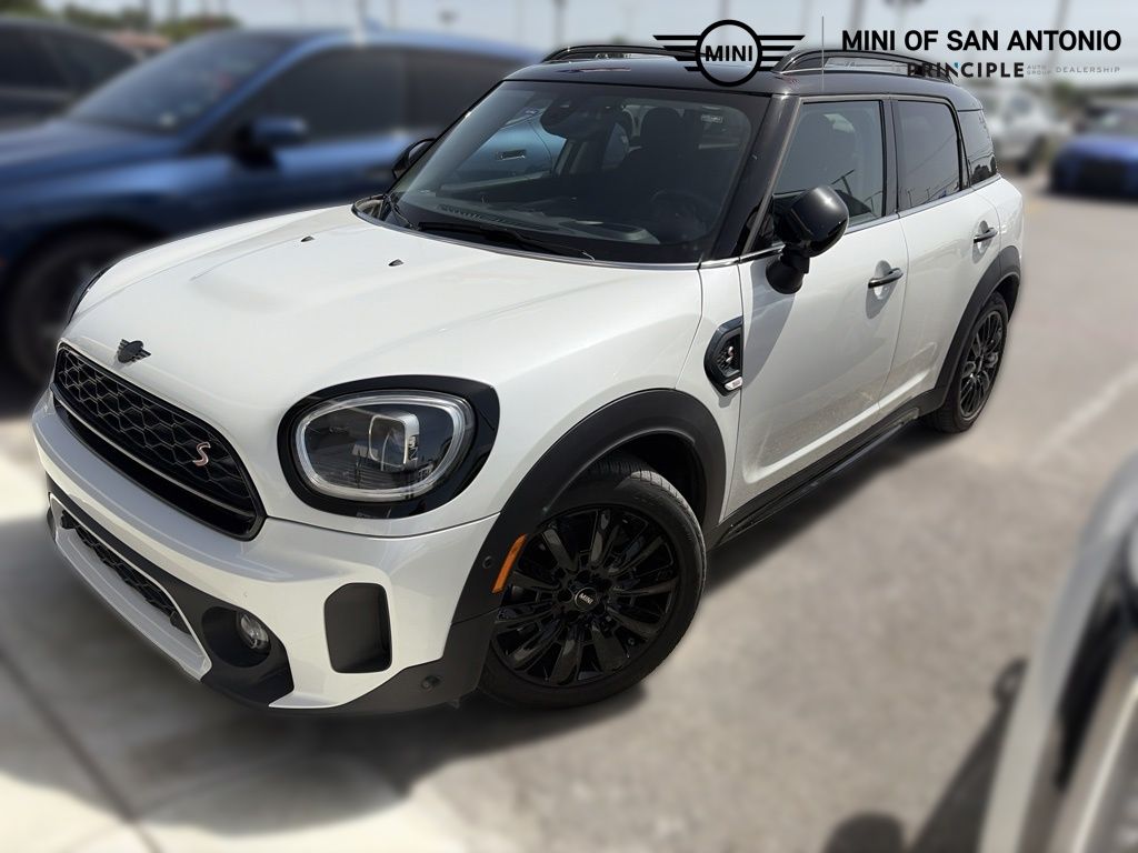 2024 MINI Countryman Cooper S's photo
