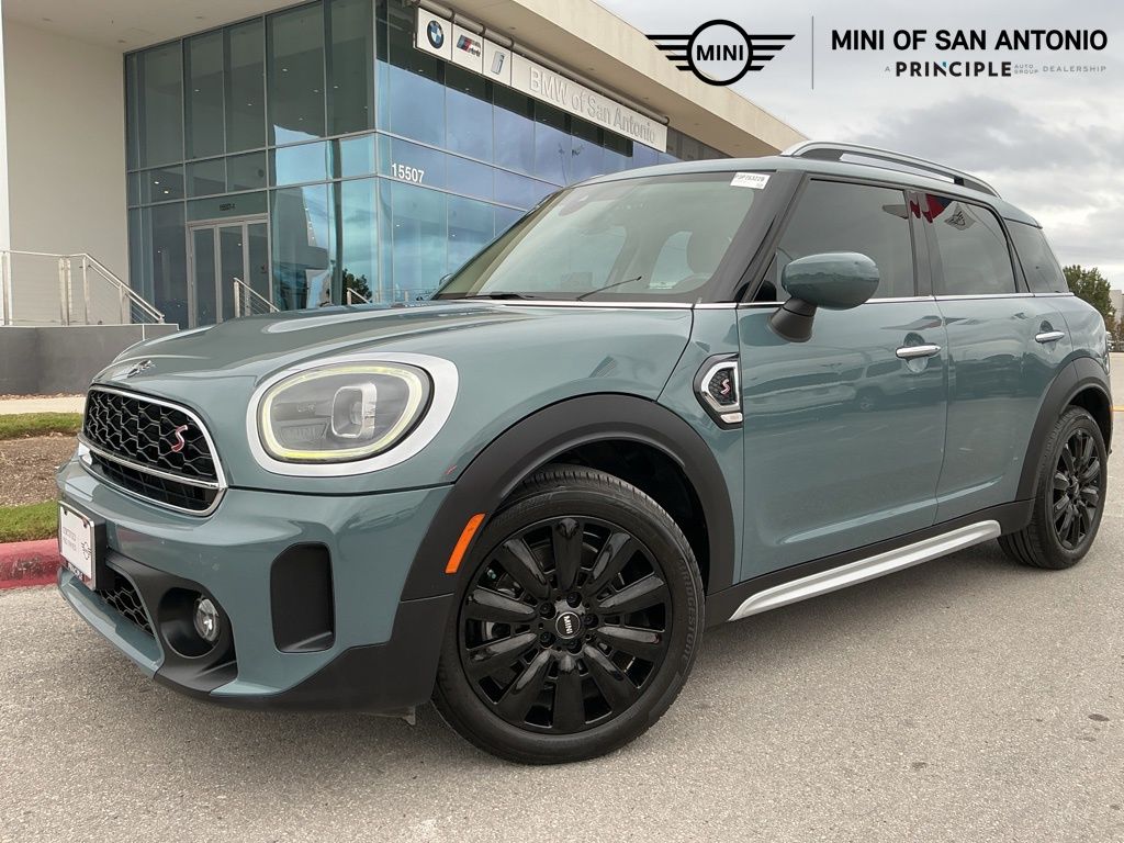 2023 MINI Countryman S's photo