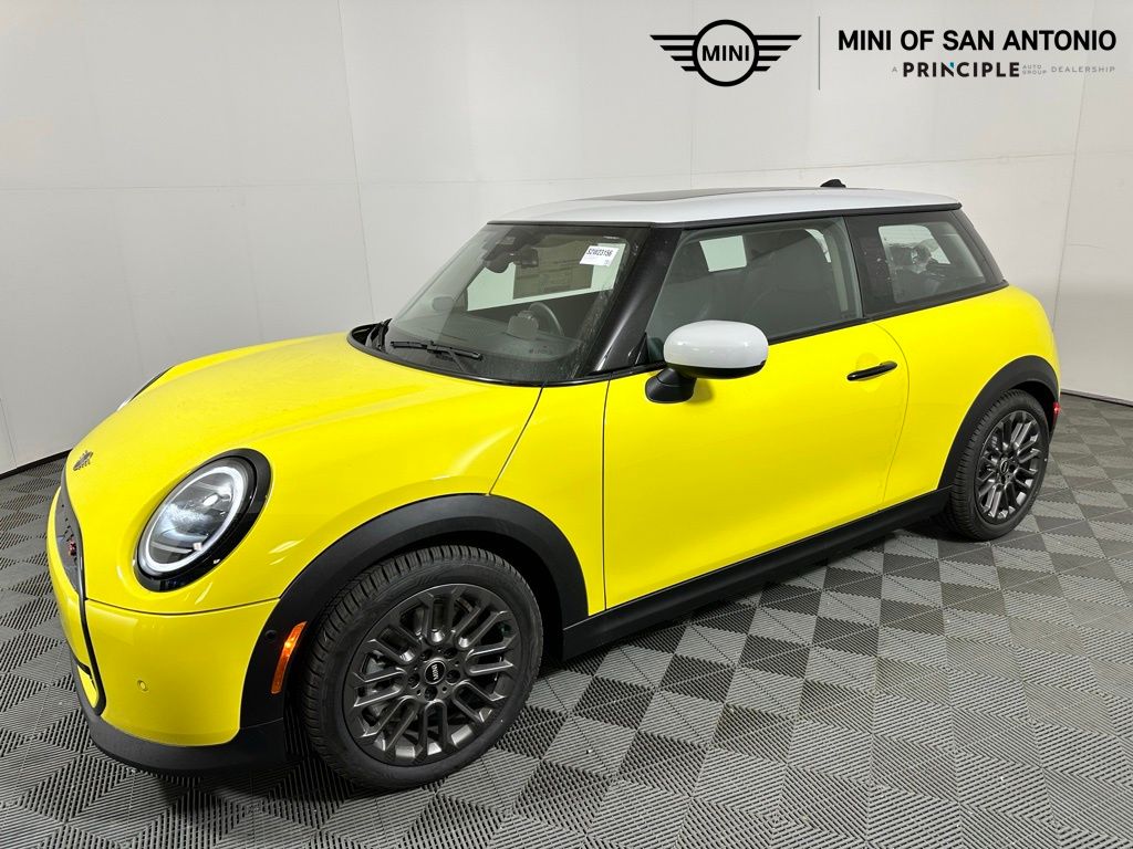 2025 MINI Hardtop 2 Door Signature Plus