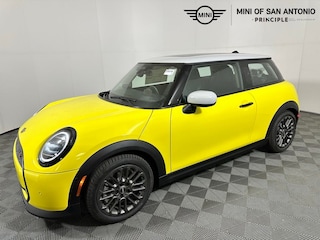 2025 MINI Hardtop 2 Door Signature Plus Hatchback