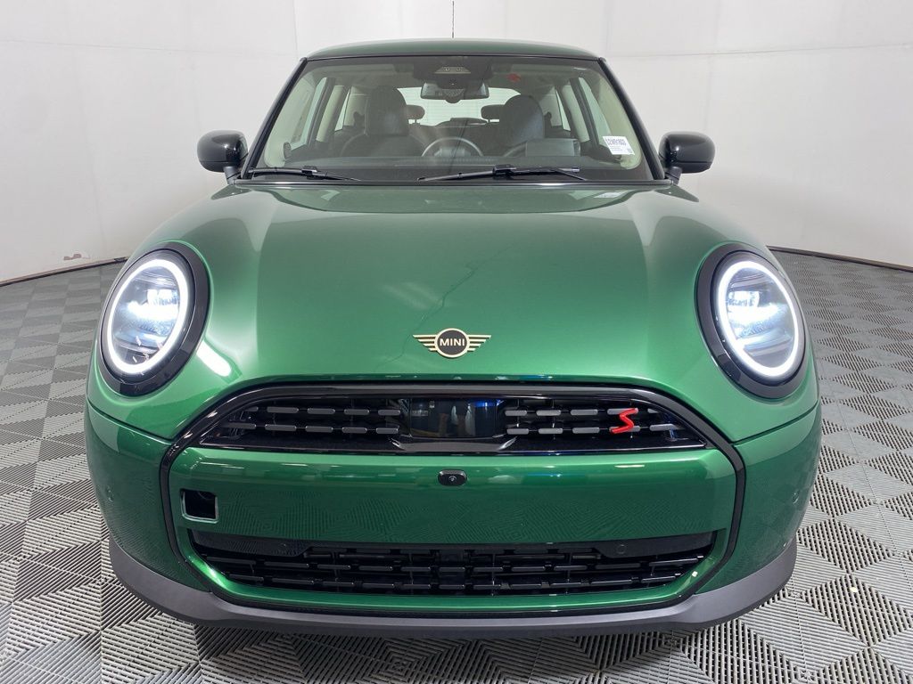 2025 Mini Cooper S Iconic photo 2