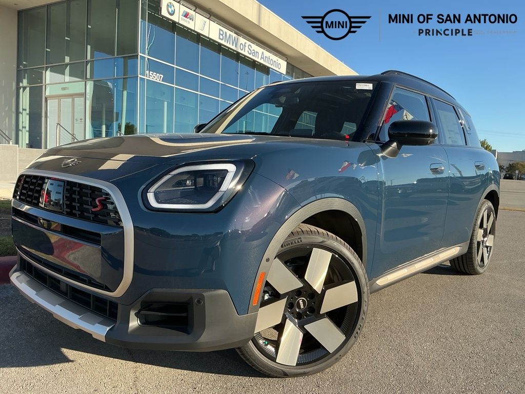 2026 MINI Countryman S's photo