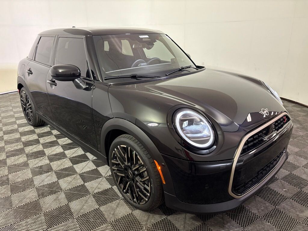 New 2026 MINI 4 Door Signature Plus Hatchback