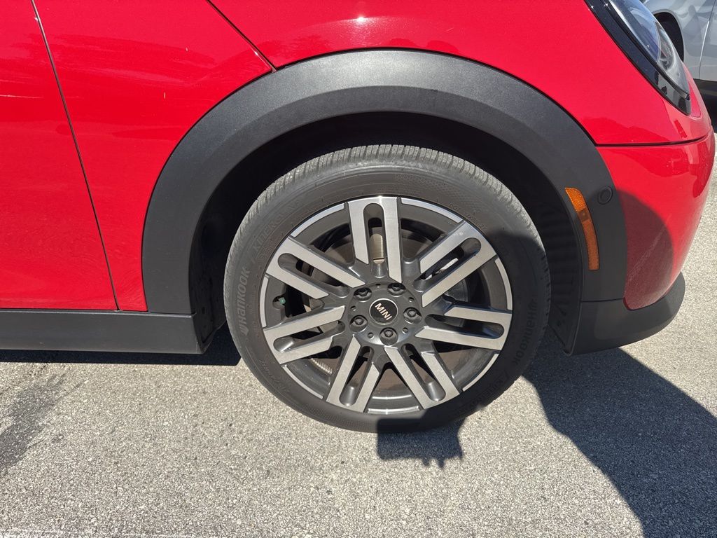 2025 Mini Cooper 4 Door Hardtop S photo 3
