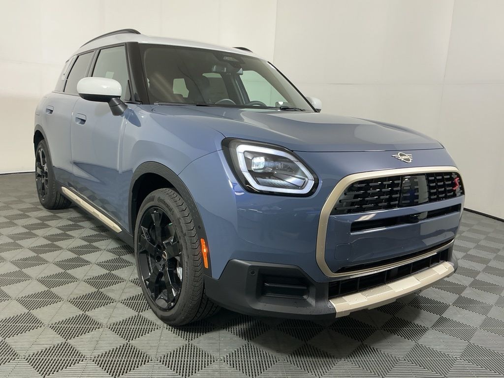 New 2026 MINI Countryman Iconic SUV