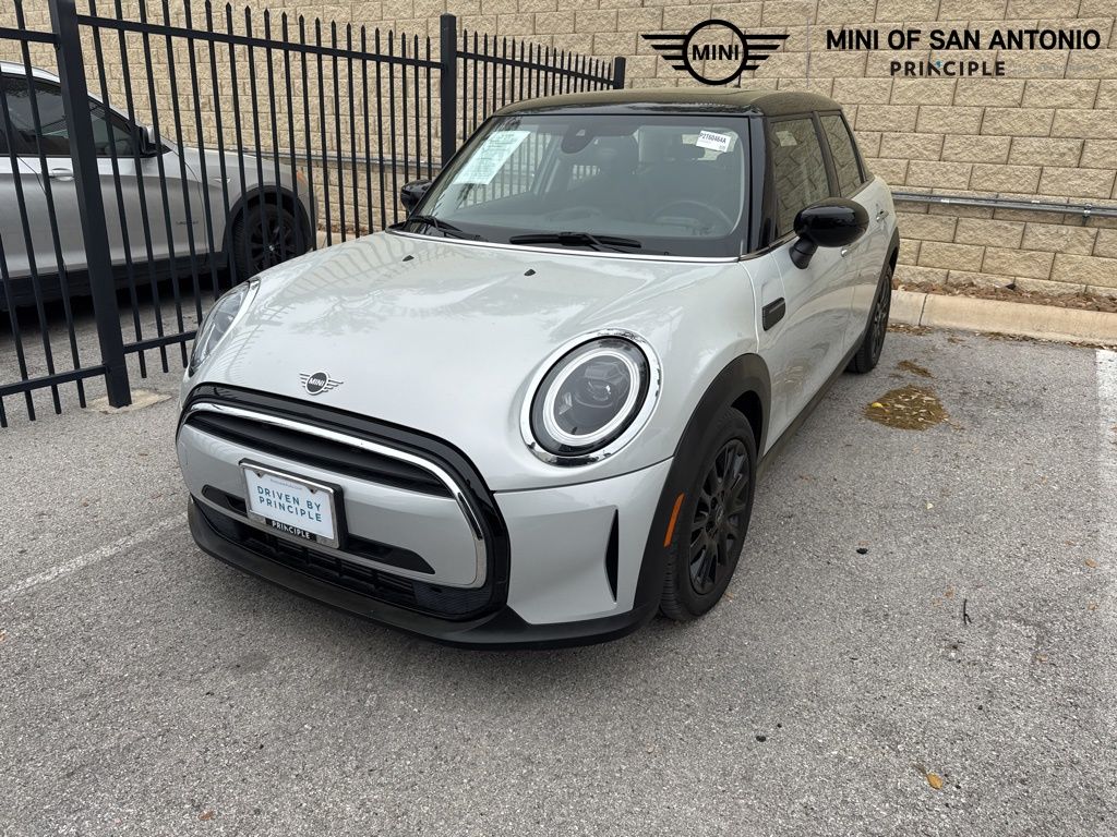 2023 MINI Hardtop 4 Door Base