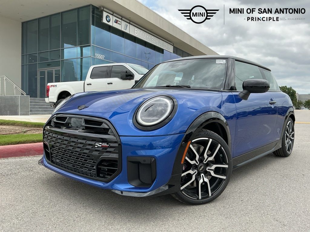 2026 MINI Hardtop Cooper S's photo