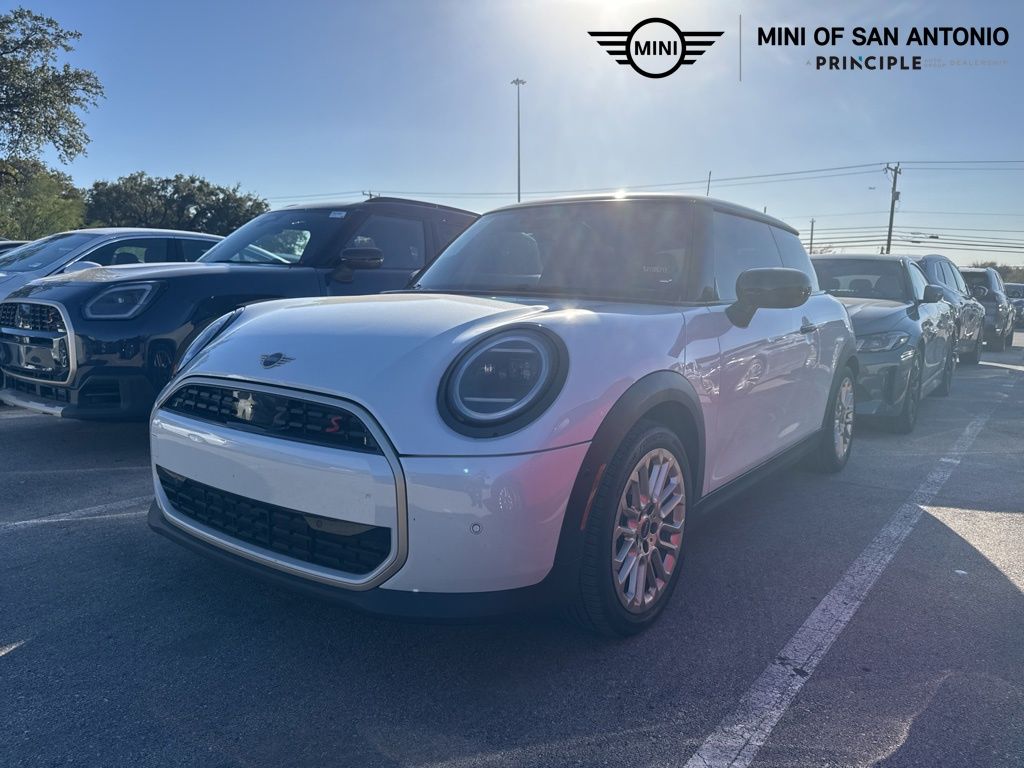 2025 MINI Hardtop 2 Door S's photo