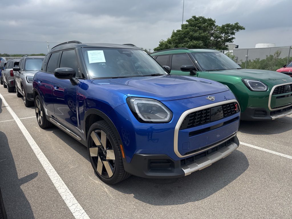 2025 Mini Cooper S ALL4 photo 2