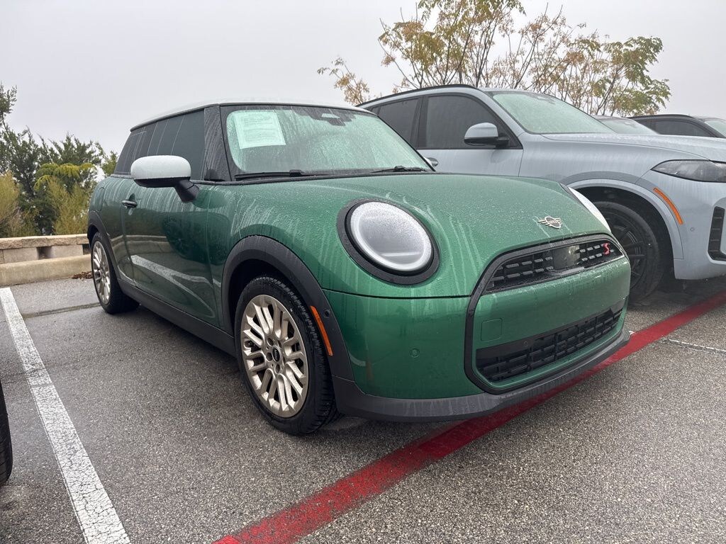 New 2025 MINI Hardtop 2 Door Hatchback