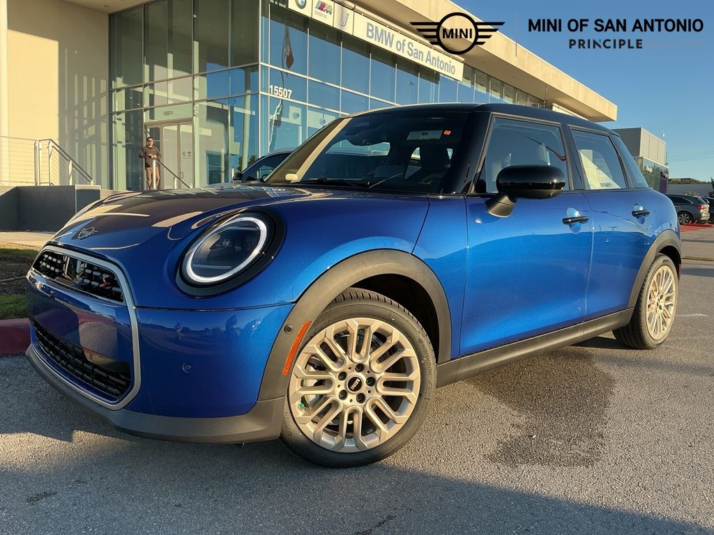 2026 MINI Hardtop 4 Door S's photo
