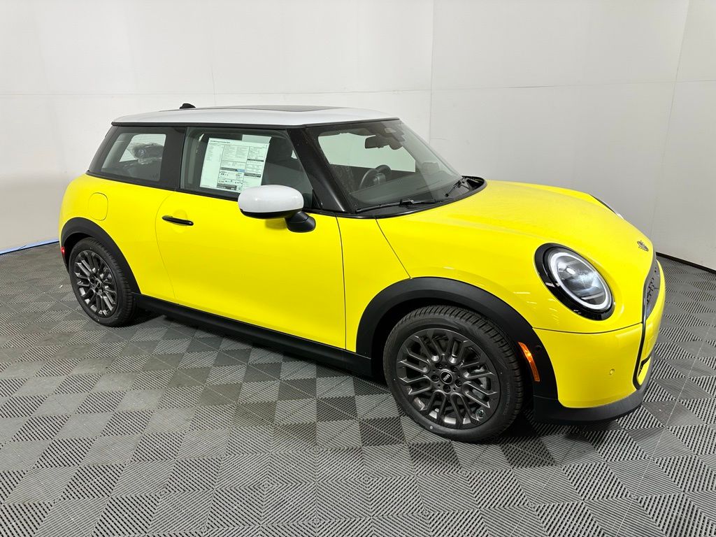 2025 Mini Cooper Signature photo 3