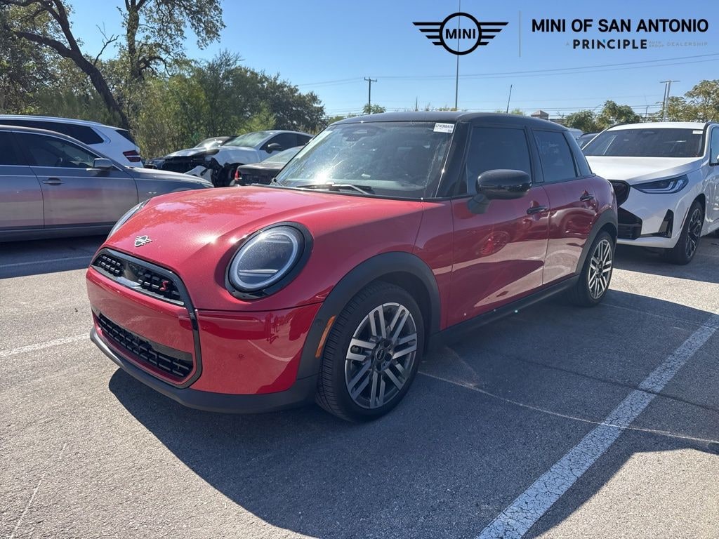 New 2025 MINI Hardtop 4 Door Hatchback