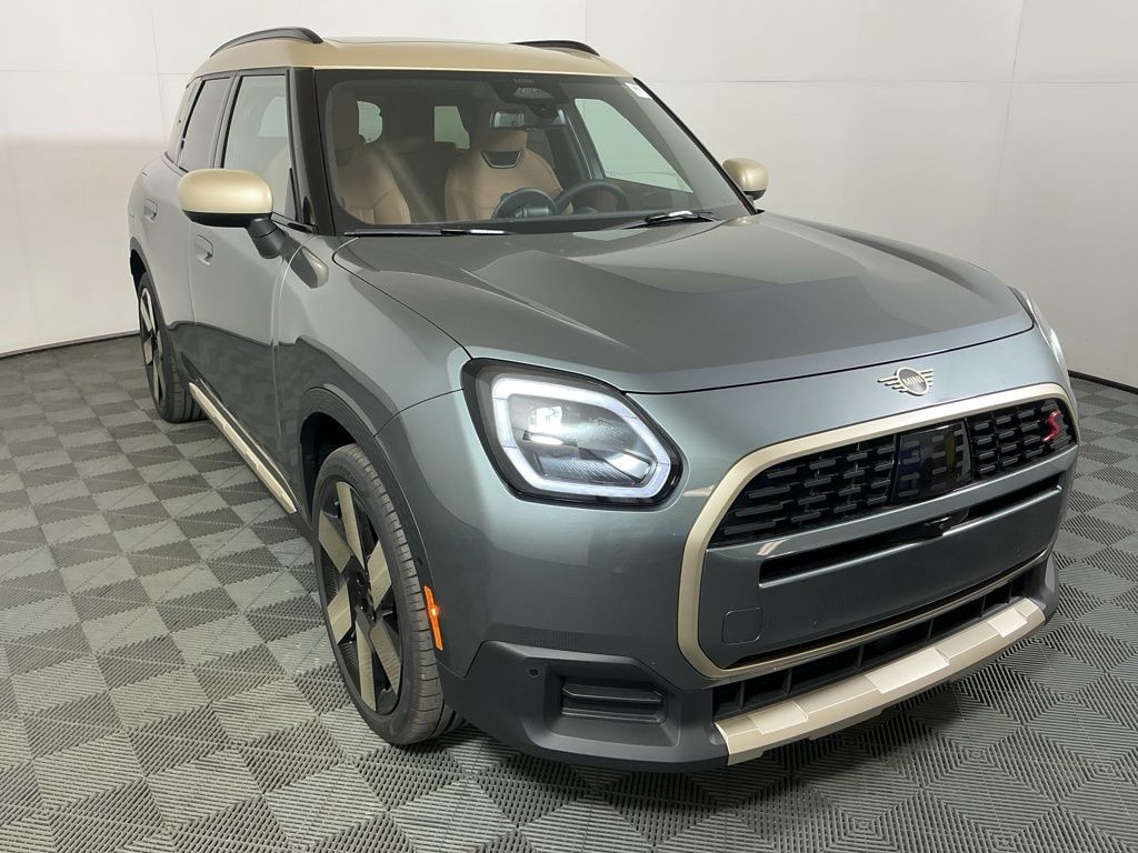 New 2026 MINI Countryman Iconic SUV