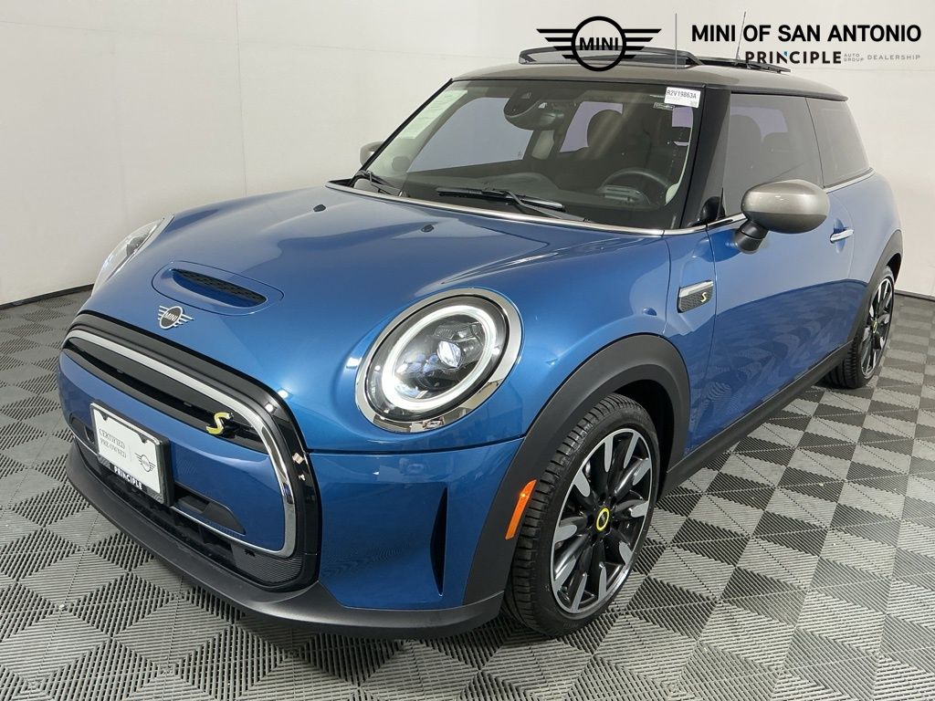 2024 MINI Hardtop 2 Door