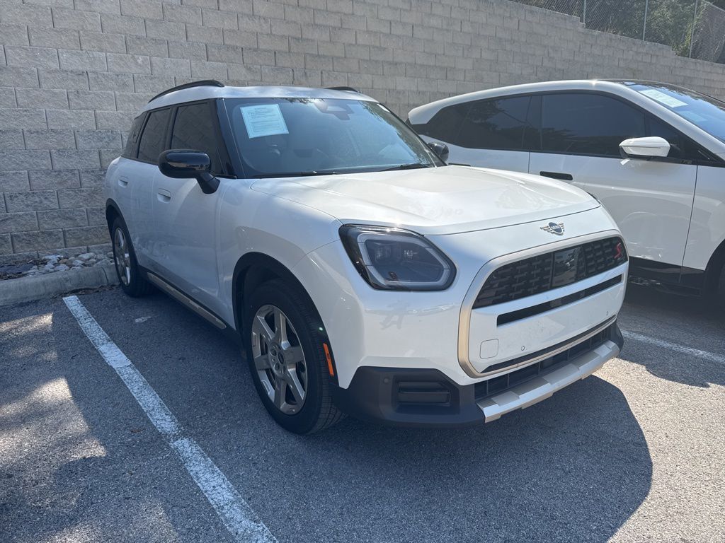 2025 Mini Countryman photo 2