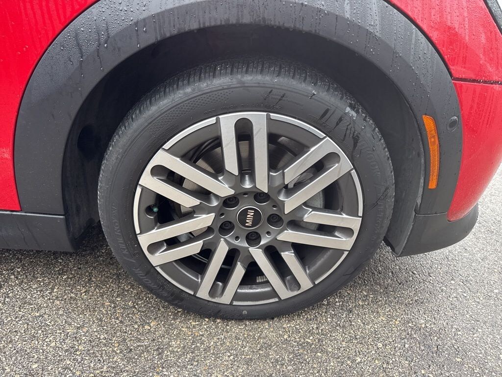 New 2025 MINI Hardtop 2 Door Hatchback