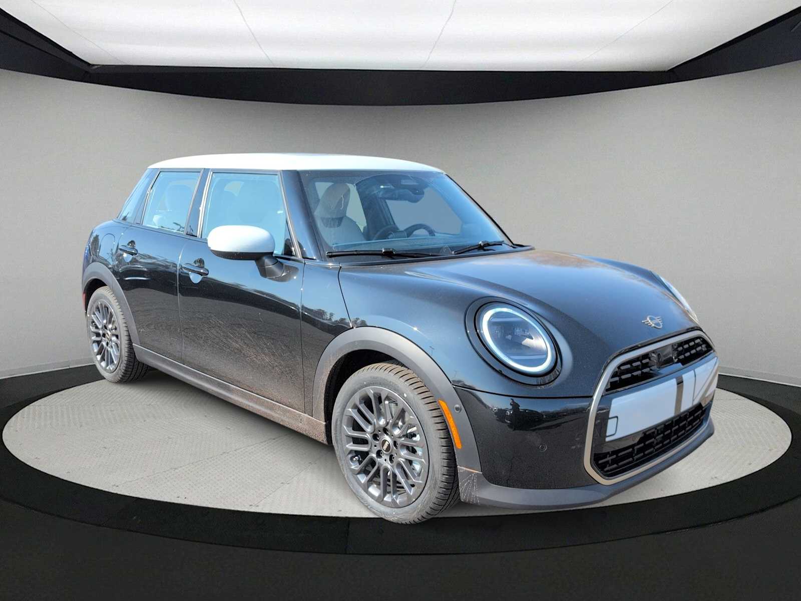 Thumbnail: 2026 MINI Cooper Hardtop - 2