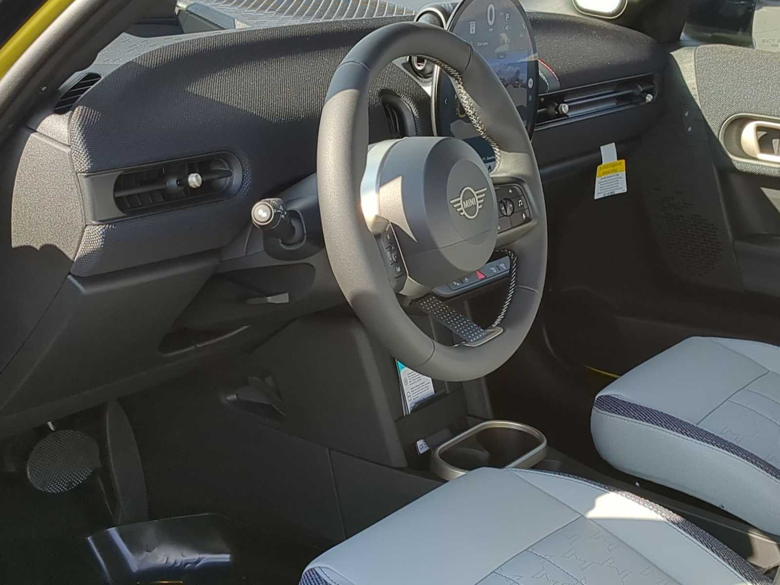 Thumbnail: 2026 MINI Cooper Hardtop - 10