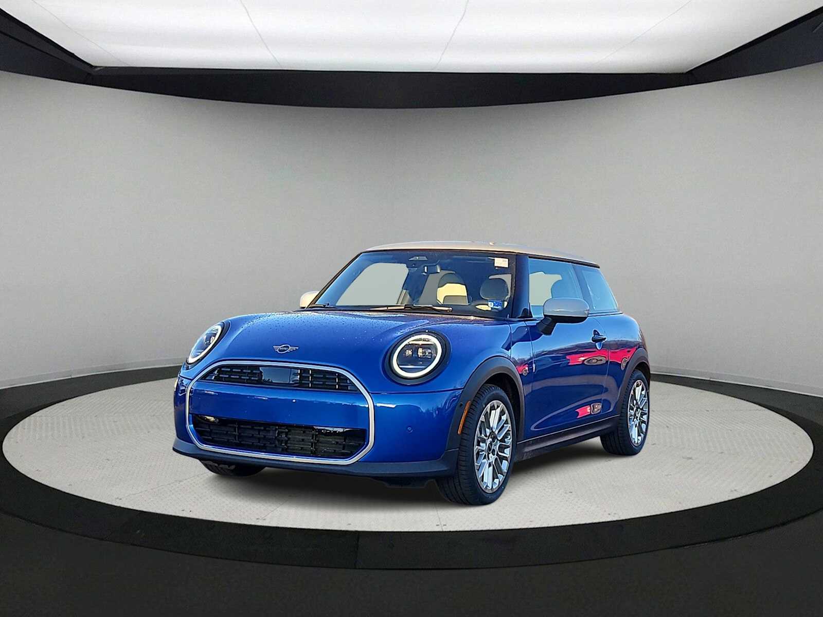 Thumbnail: 2026 MINI Cooper Hardtop - 4