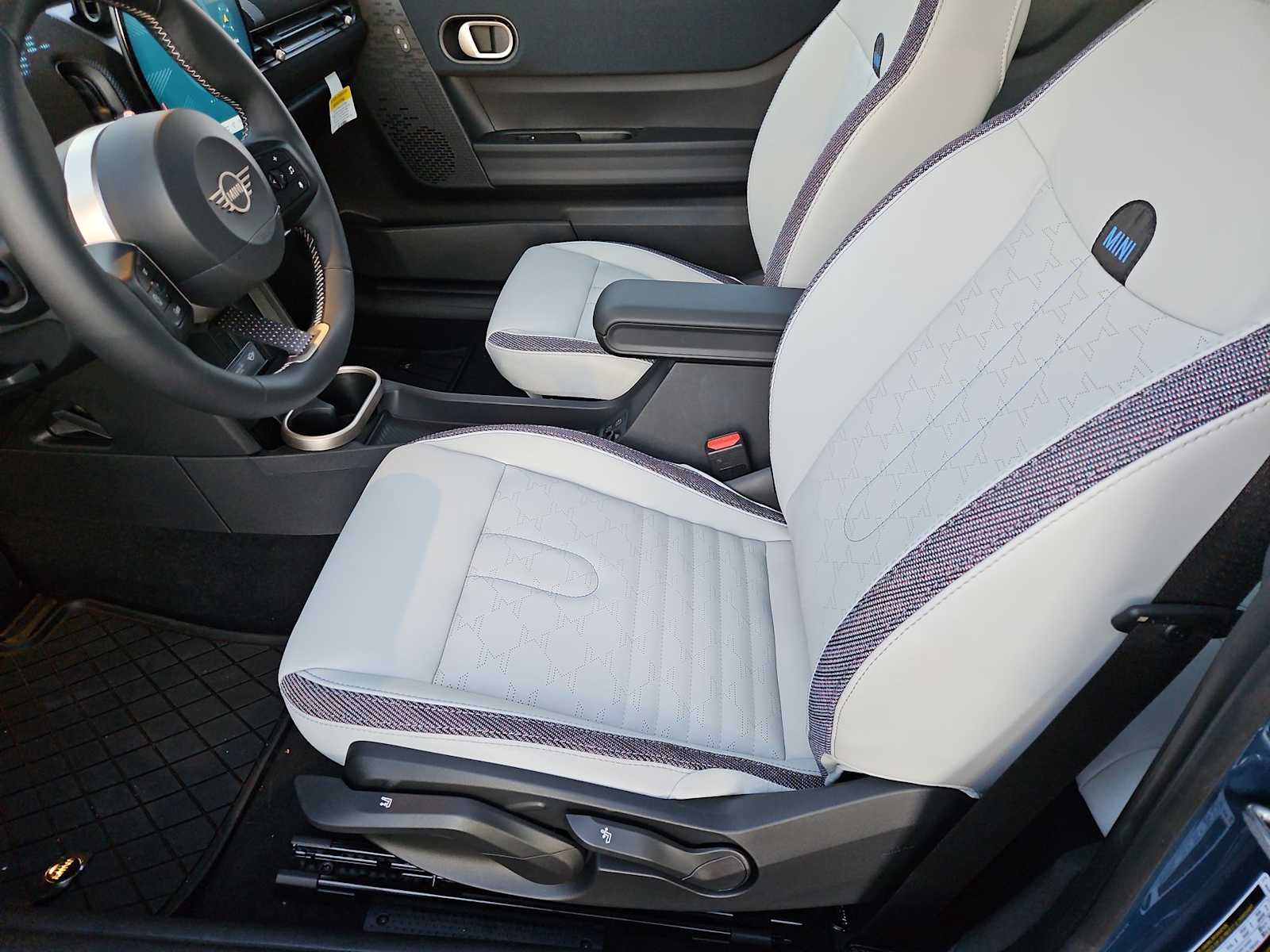 Thumbnail: 2026 MINI Cooper Hardtop - 15