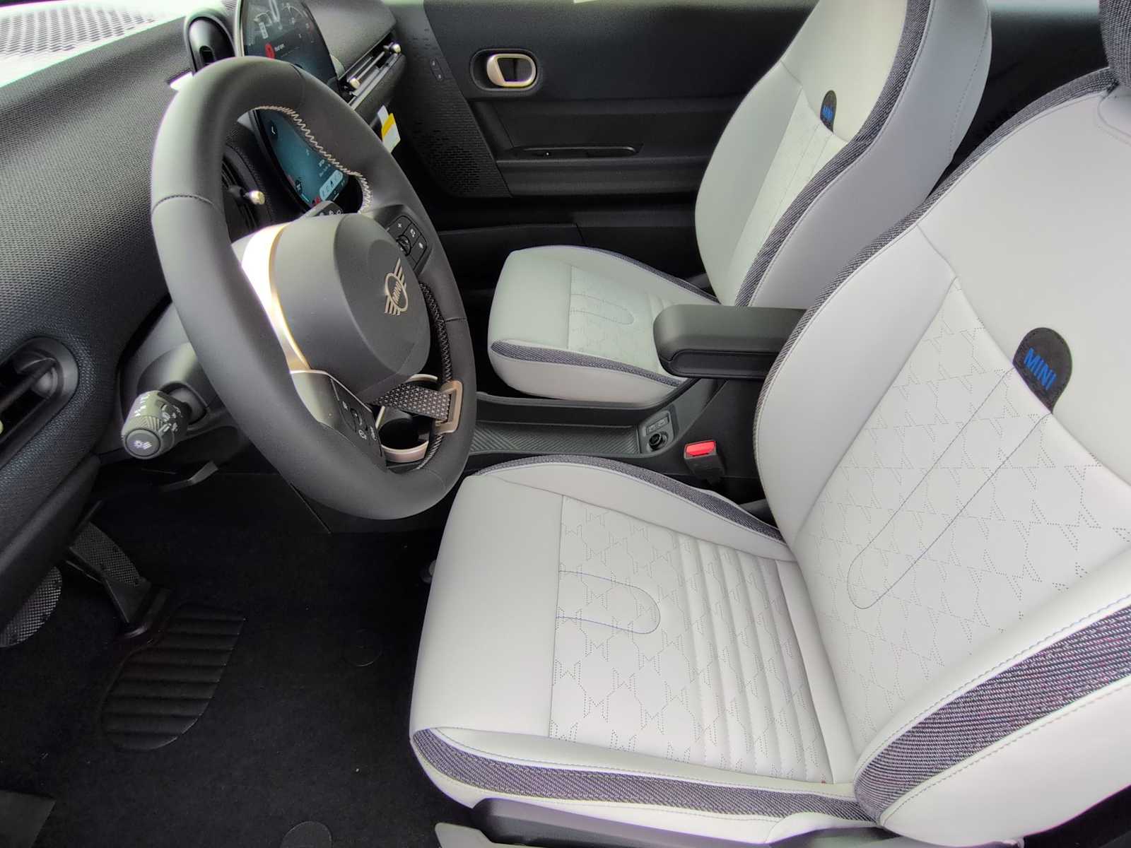 Thumbnail: 2026 MINI Cooper Hardtop - 10