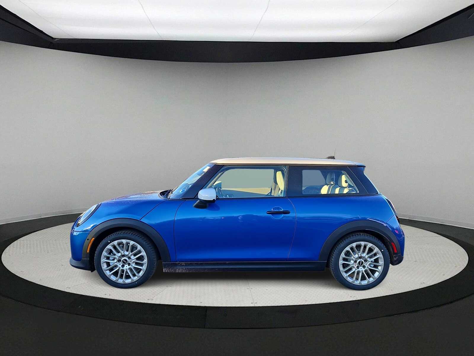Thumbnail: 2026 MINI Cooper Hardtop - 5