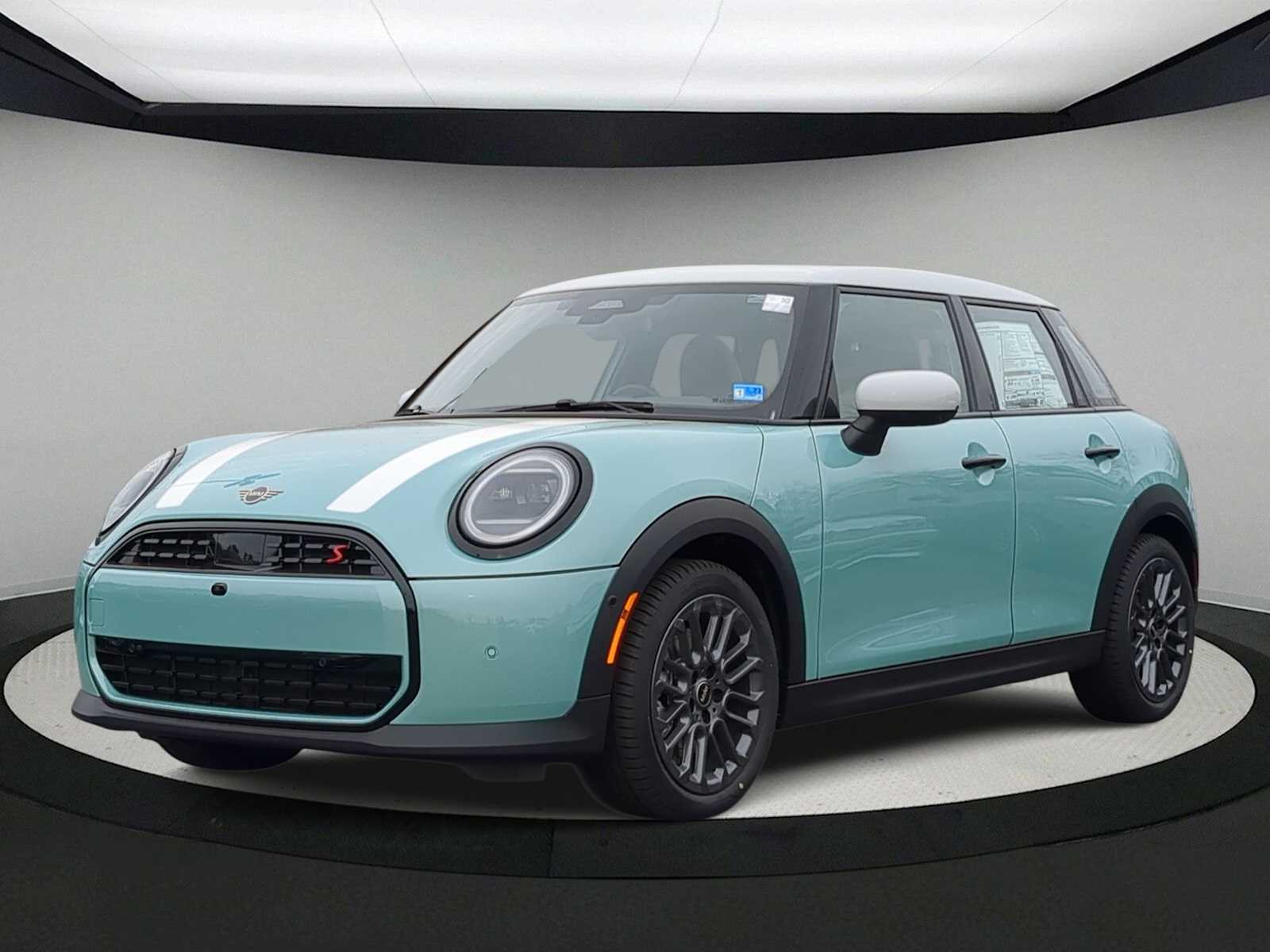 Thumbnail: 2026 MINI Cooper Hardtop - 4