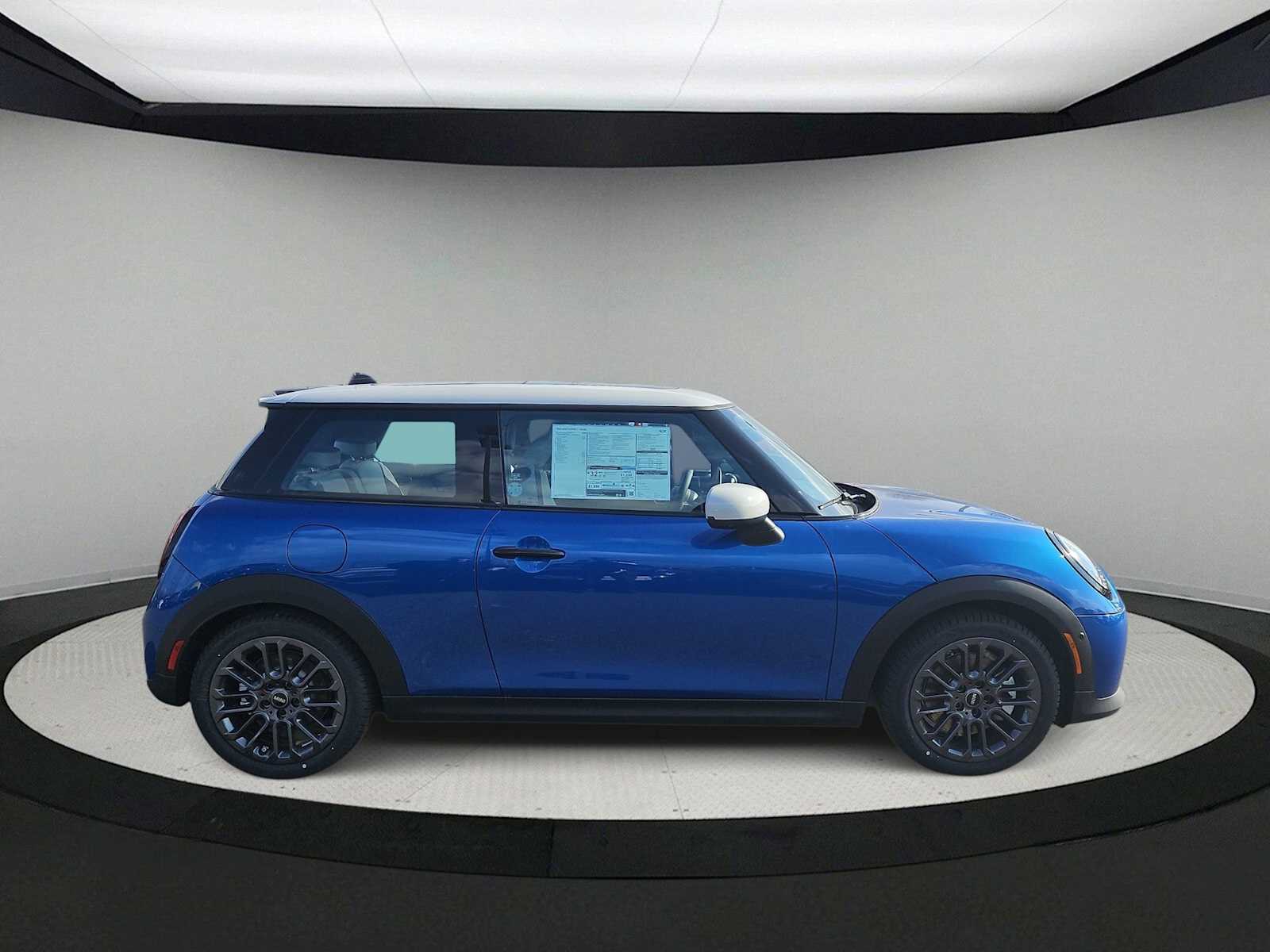 Thumbnail: 2026 MINI Cooper Hardtop - 9