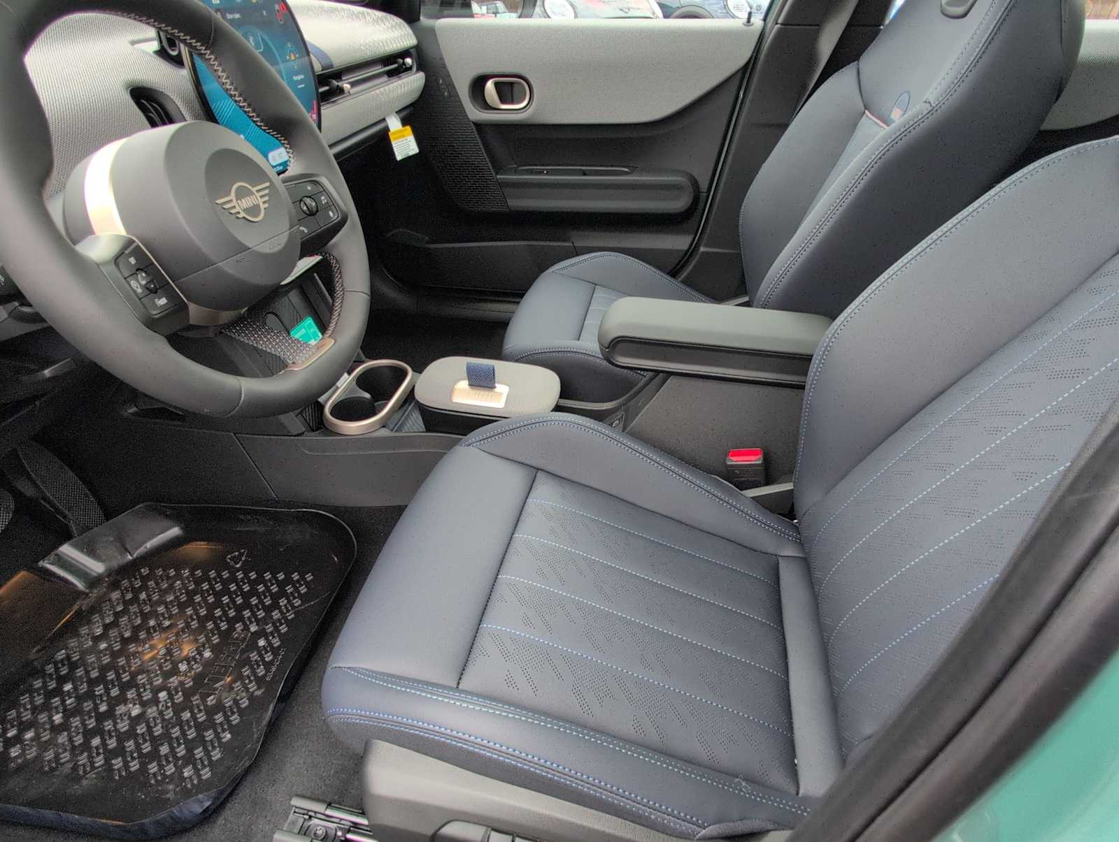 Thumbnail: 2026 MINI Cooper Hardtop - 16