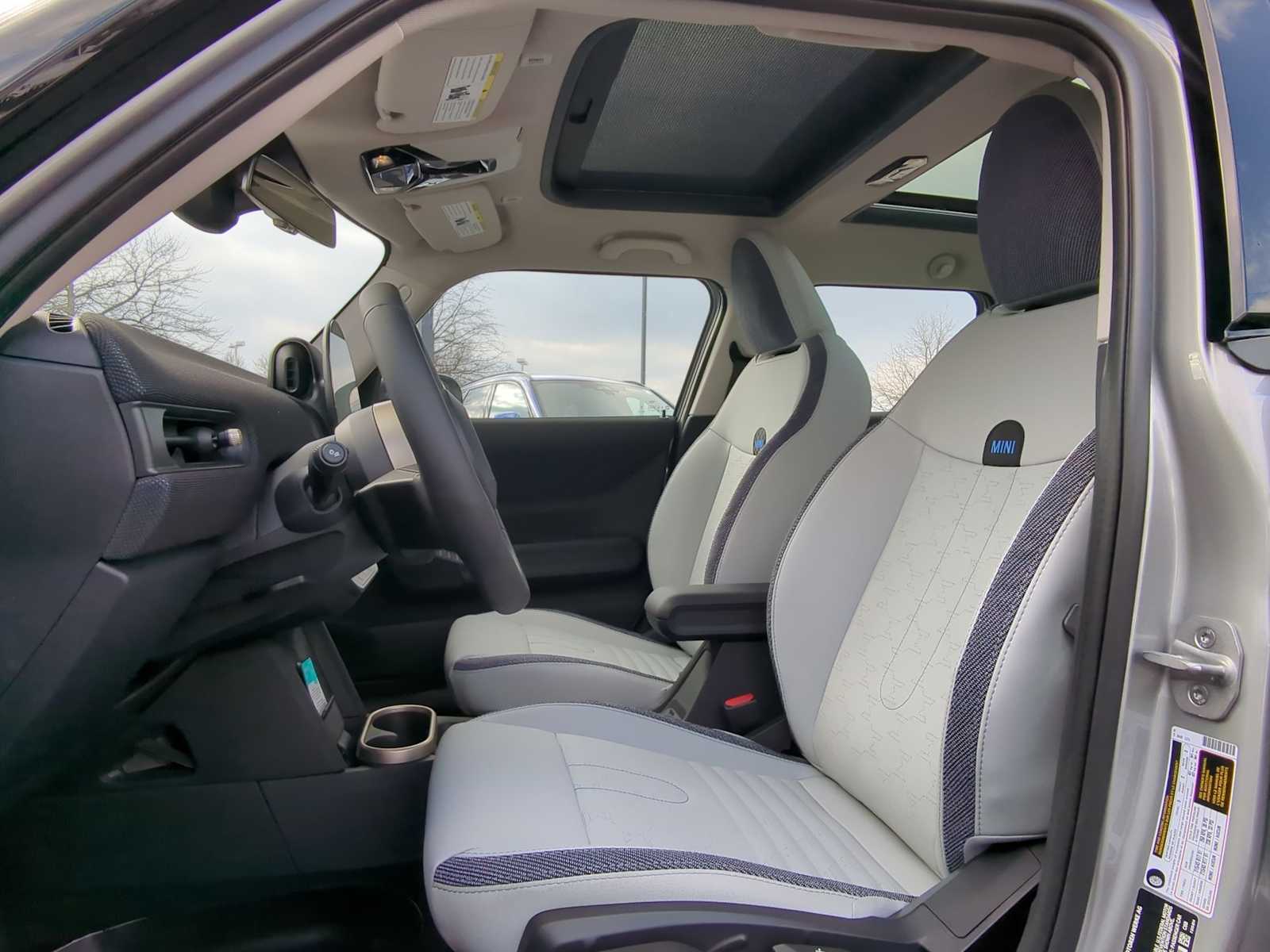 Thumbnail: 2026 MINI Cooper Hardtop - 17