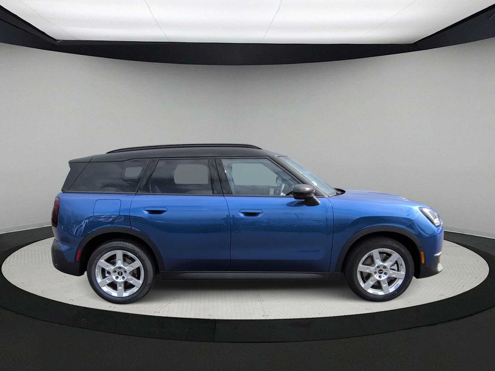 Thumbnail: 2026 MINI Cooper Countryman - 9