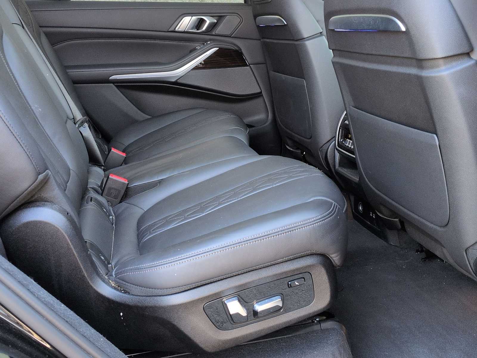 Thumbnail: 2023 BMW X7 - 22