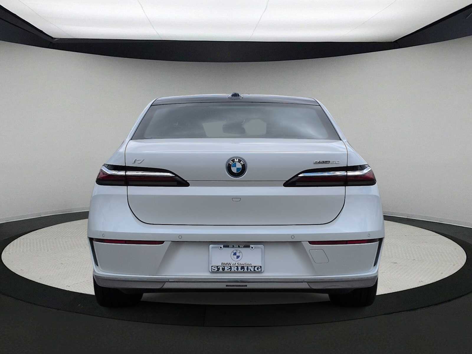 Thumbnail: 2025 BMW i7 - 7