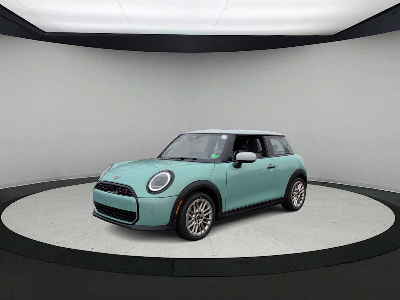 Thumbnail: 2026 MINI Cooper Hardtop - 4