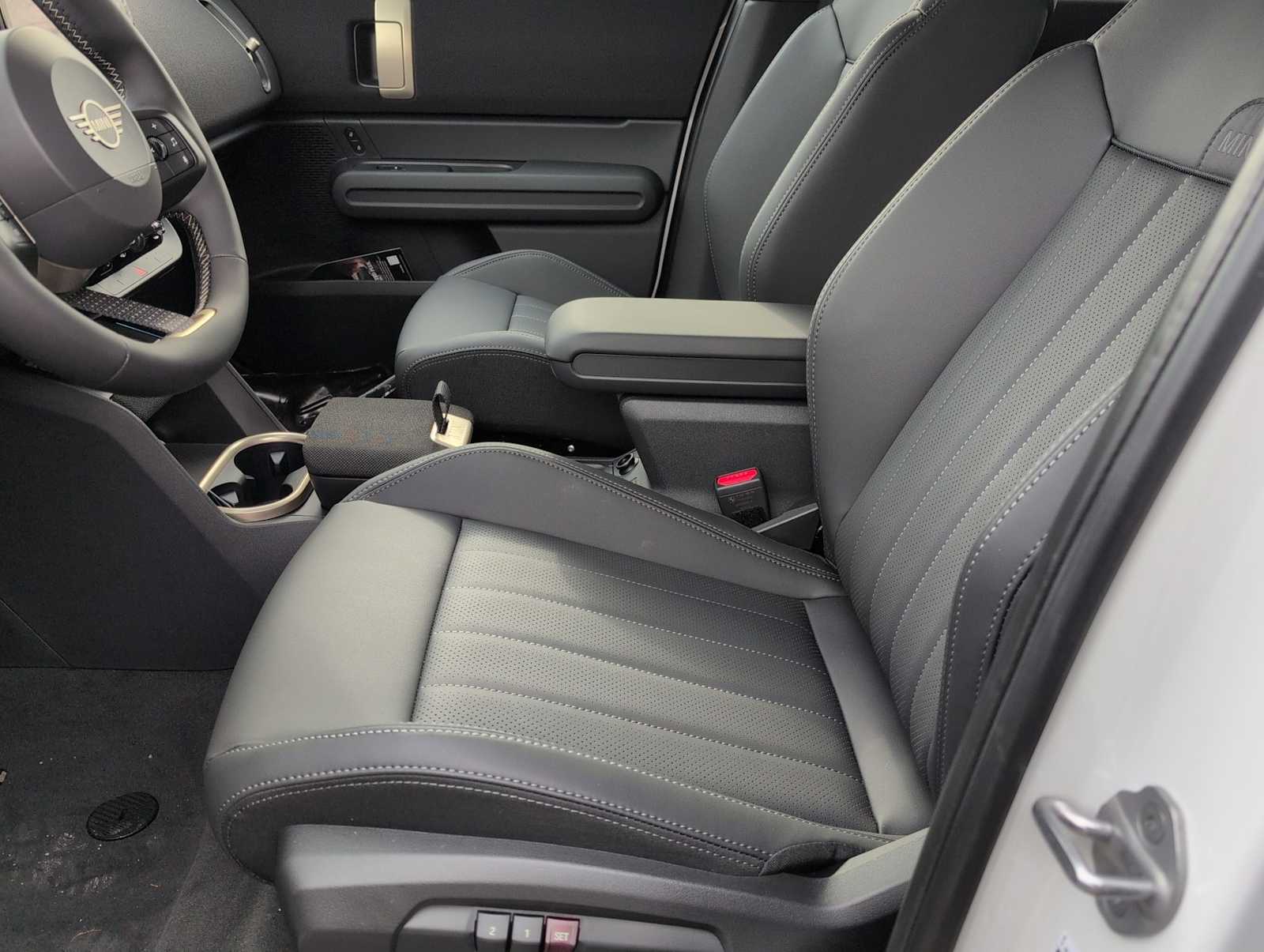 Thumbnail: 2026 MINI Cooper Countryman - 16