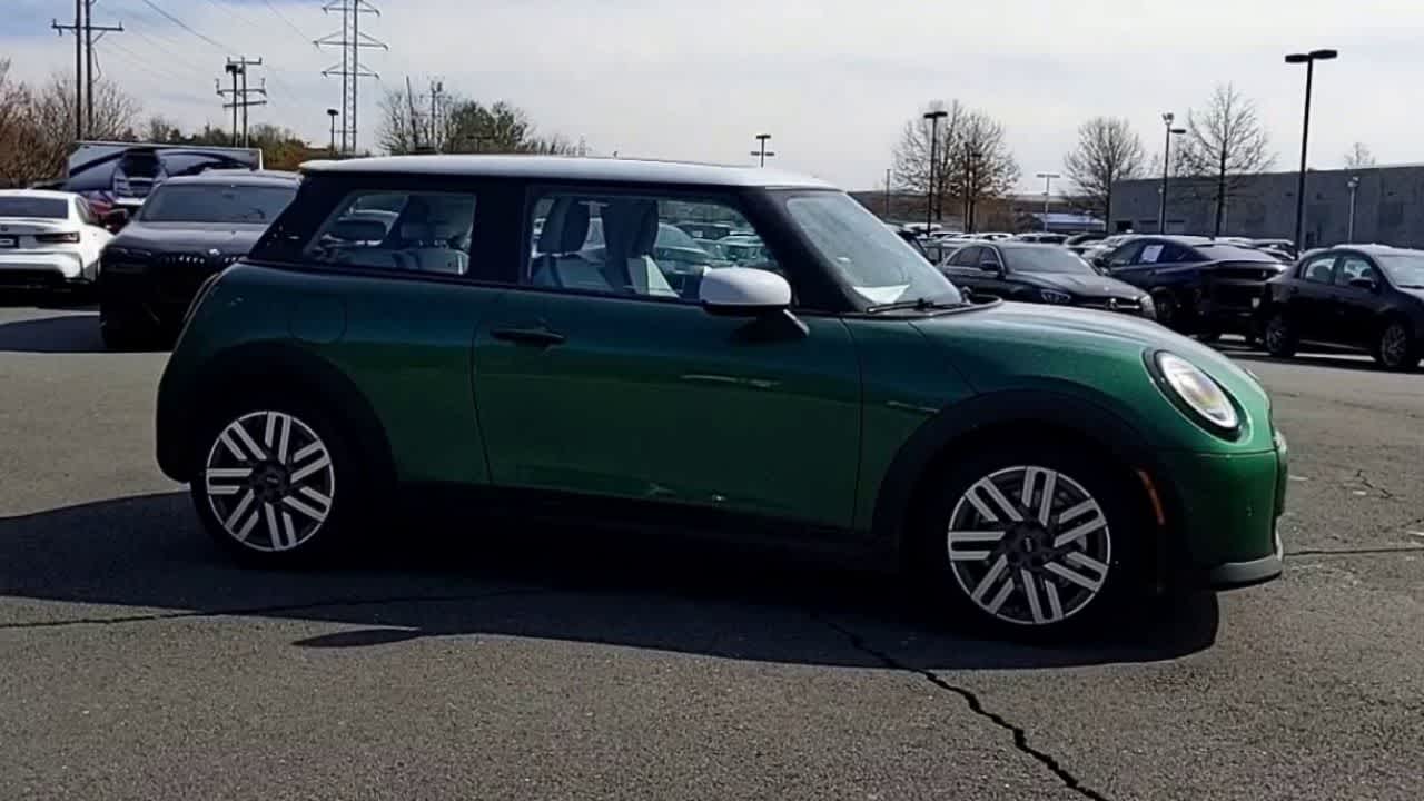Thumbnail: 2025 MINI Cooper Hardtop - 9