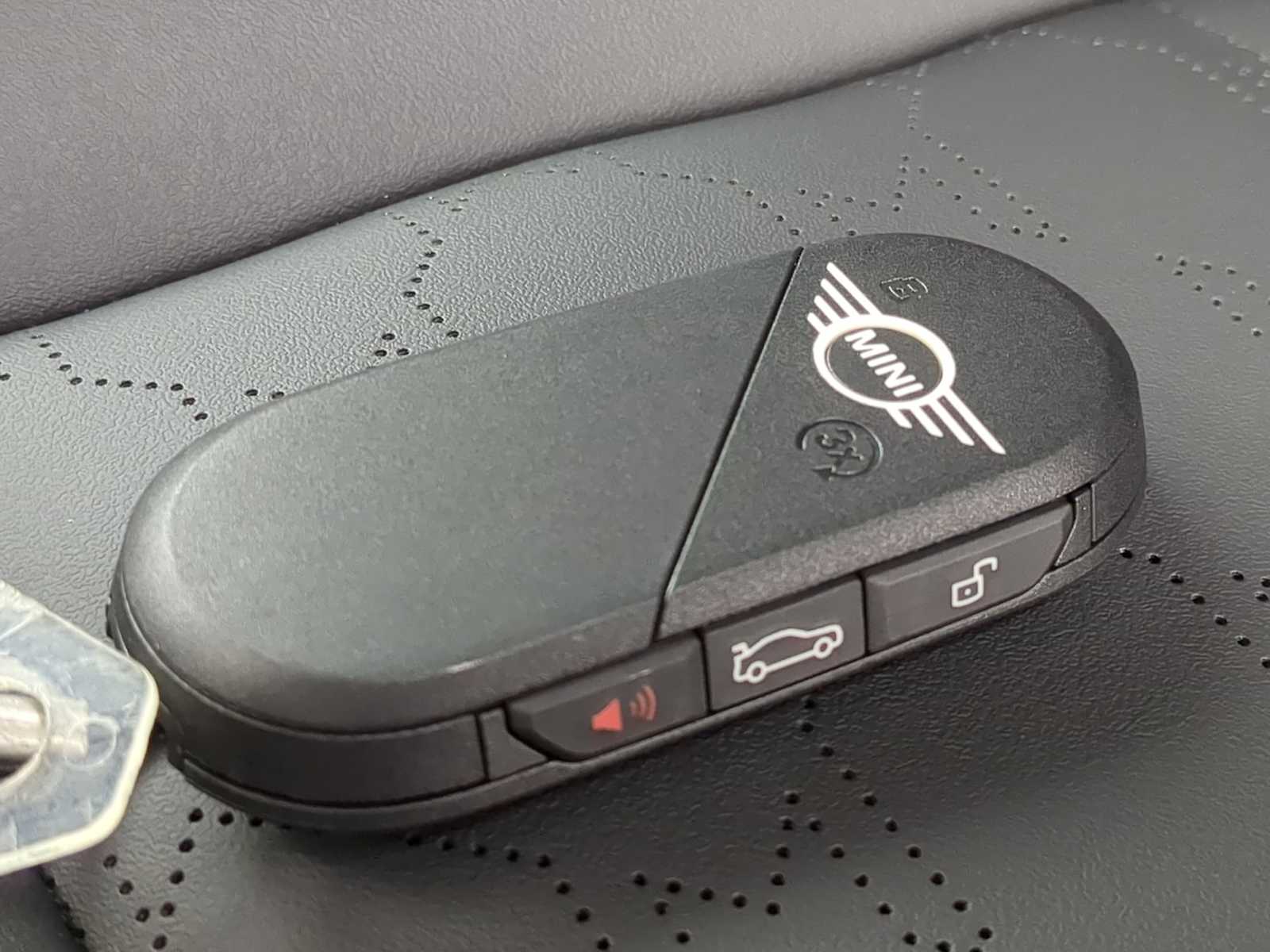 Thumbnail: 2026 MINI Cooper Hardtop - 38