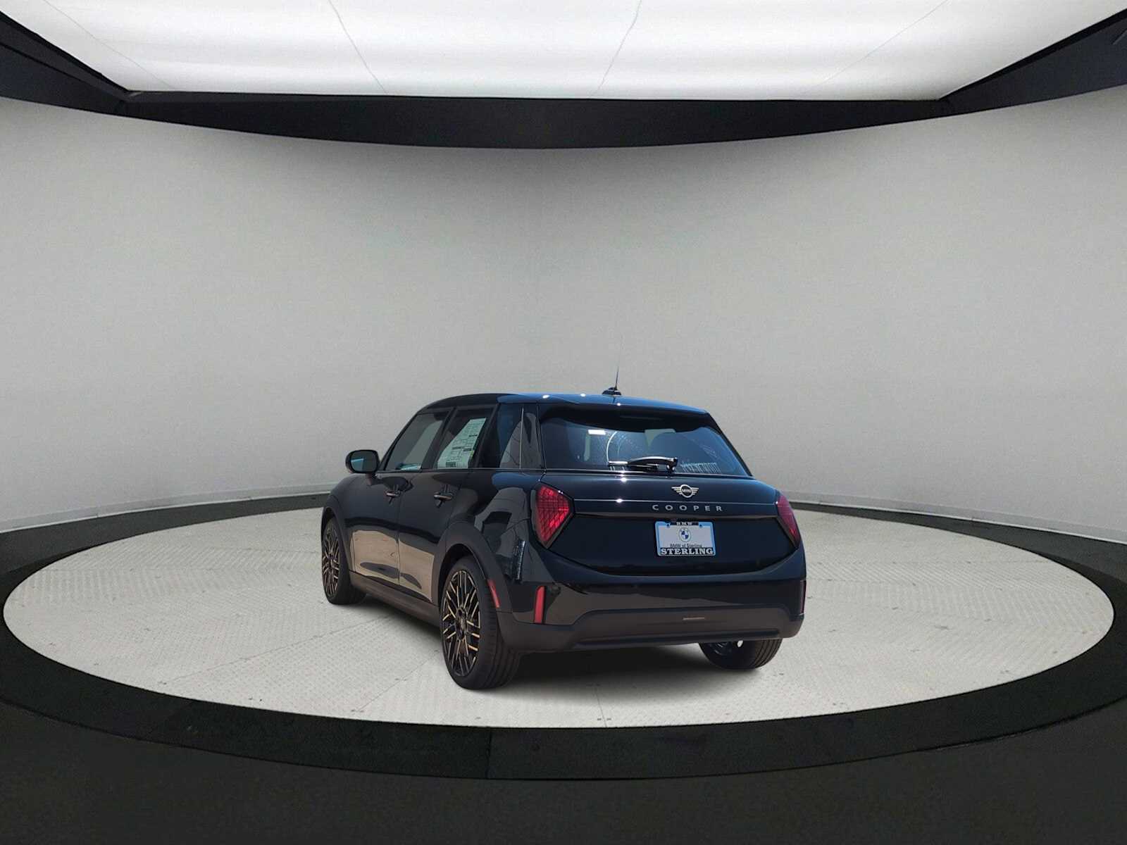 Thumbnail: 2025 MINI Cooper Hardtop - 7
