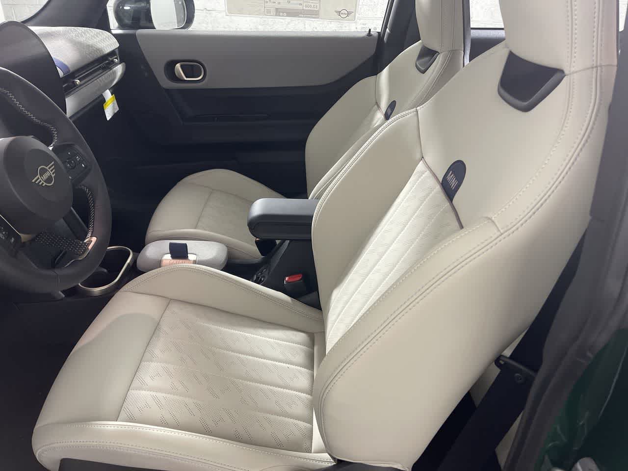 Thumbnail: 2025 MINI Cooper - 11