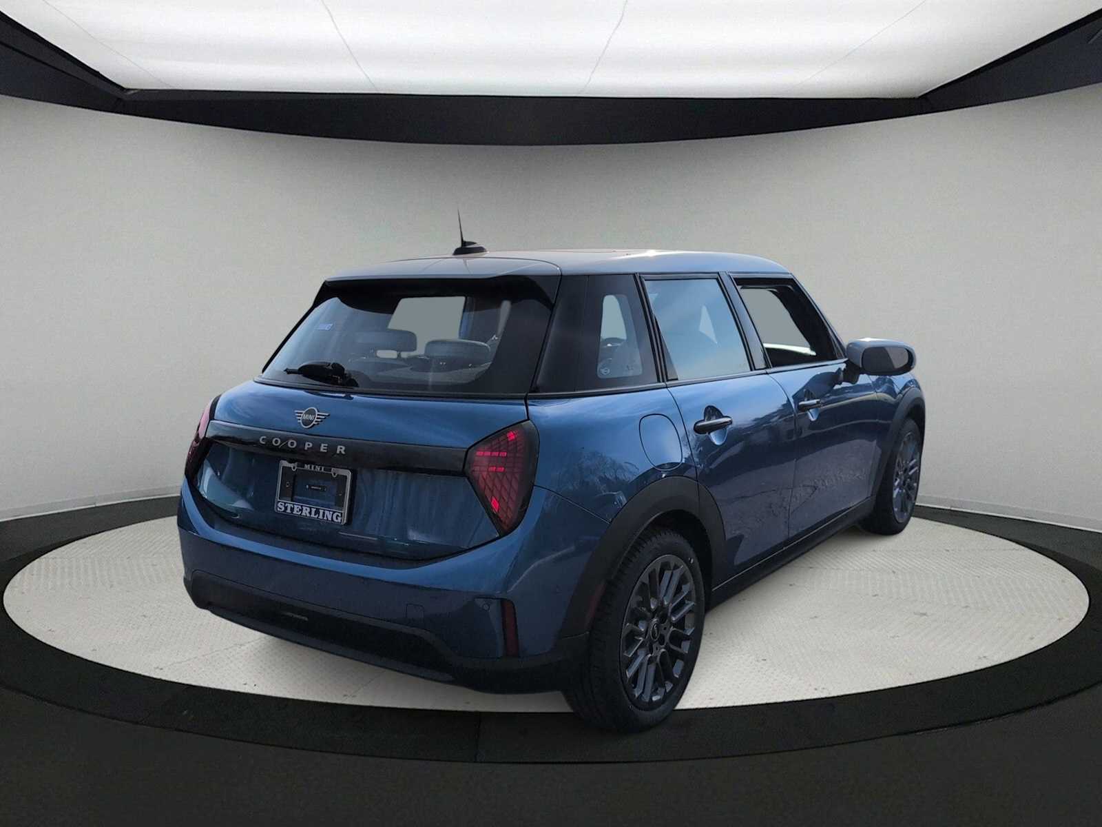 Thumbnail: 2026 MINI Cooper Hardtop - 9