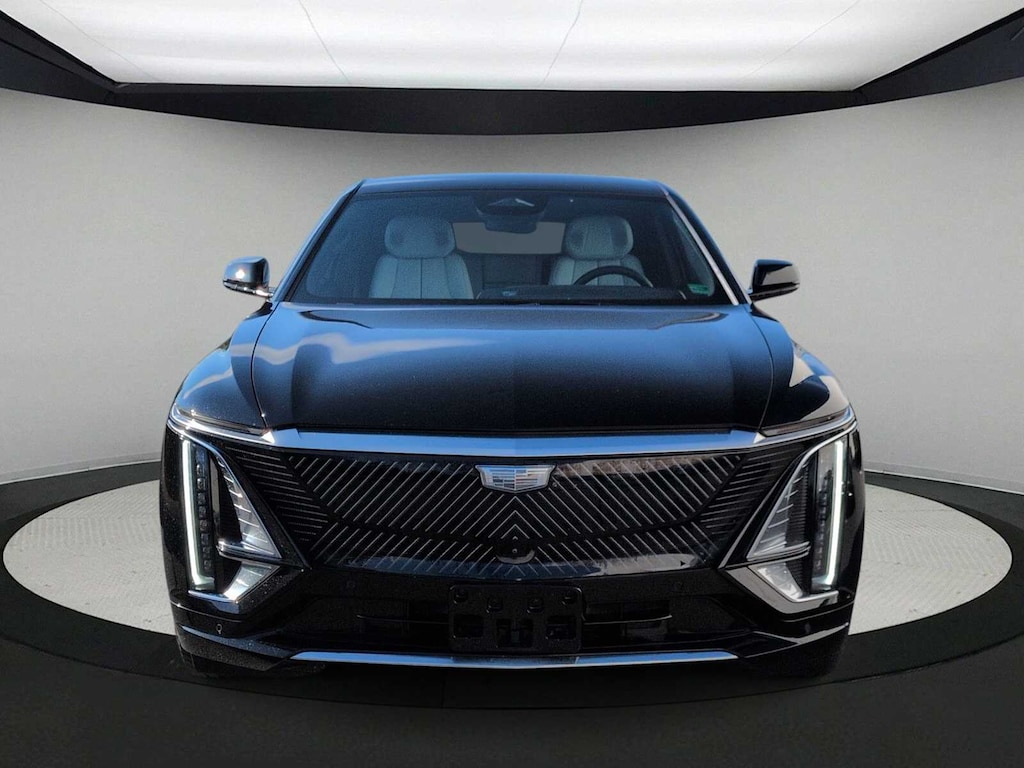 Used 2024 CADILLAC LYRIQ Luxury SUV