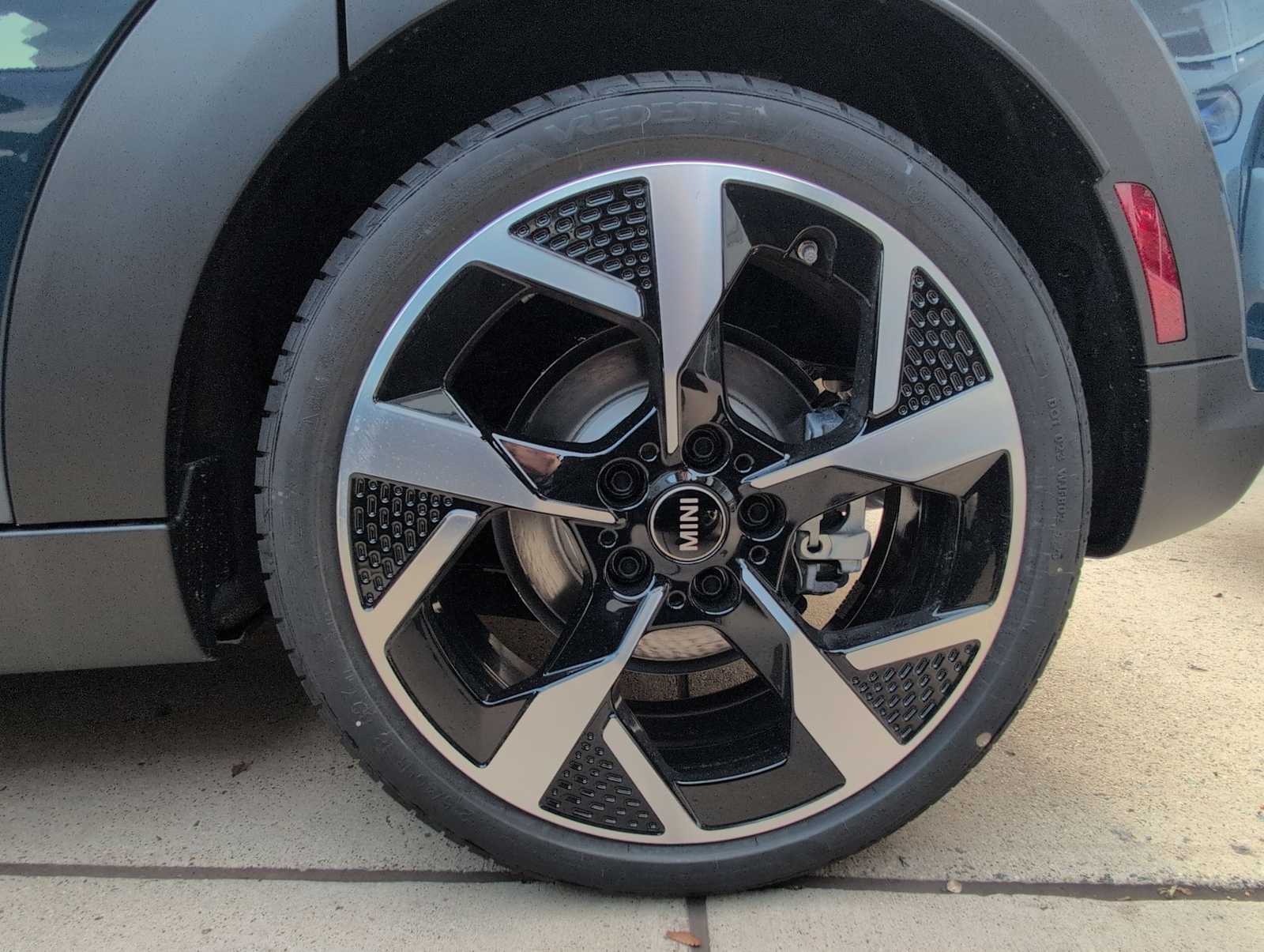 Thumbnail: 2026 MINI Cooper Hardtop - 14