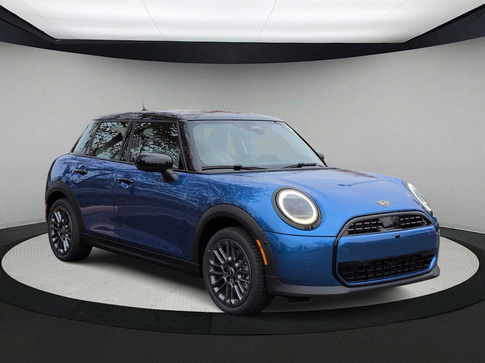Thumbnail: 2026 MINI Cooper Hardtop - 2