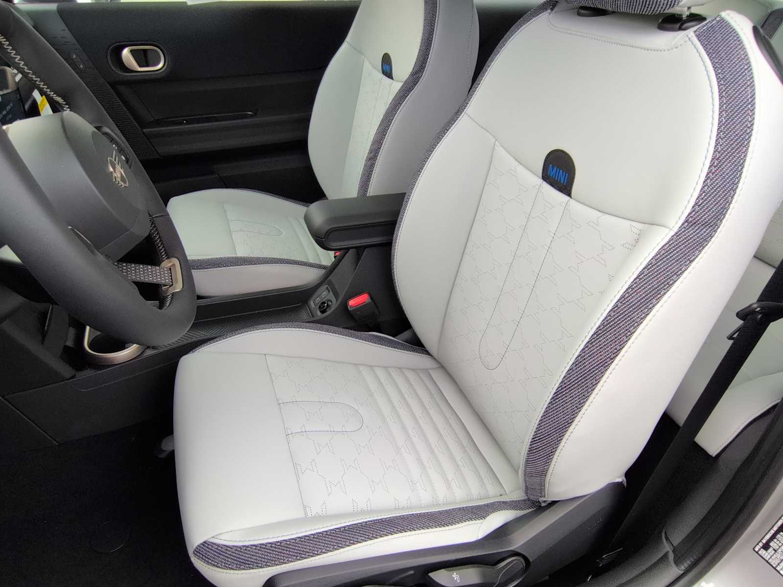 Thumbnail: 2026 MINI Cooper Hardtop - 16